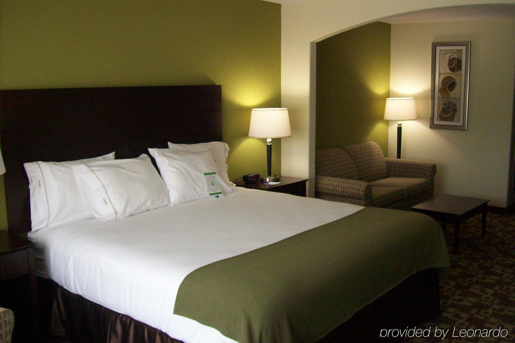 Holiday Inn Express Hotel & Suites Kansas City Sports Complex, An Ihg Hotel Szoba fotó